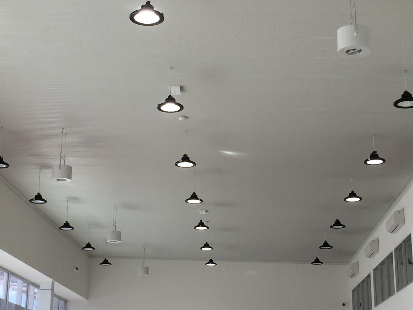 Retail 20 EC 'eyeball' unit toyota kilmore vic